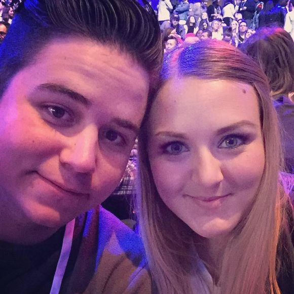 Meet your Posher, Camy - Picture 1 of 1